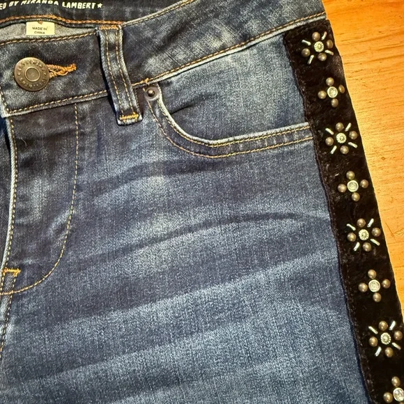 Idyllwind Miranda Lambert Boot Barn Jeans Studded Rhinestone Velvet Detail Sz 2 - Picture 3 of 6
